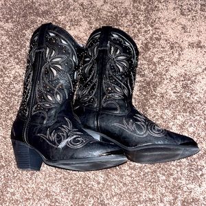 Dingo cowgirl boots